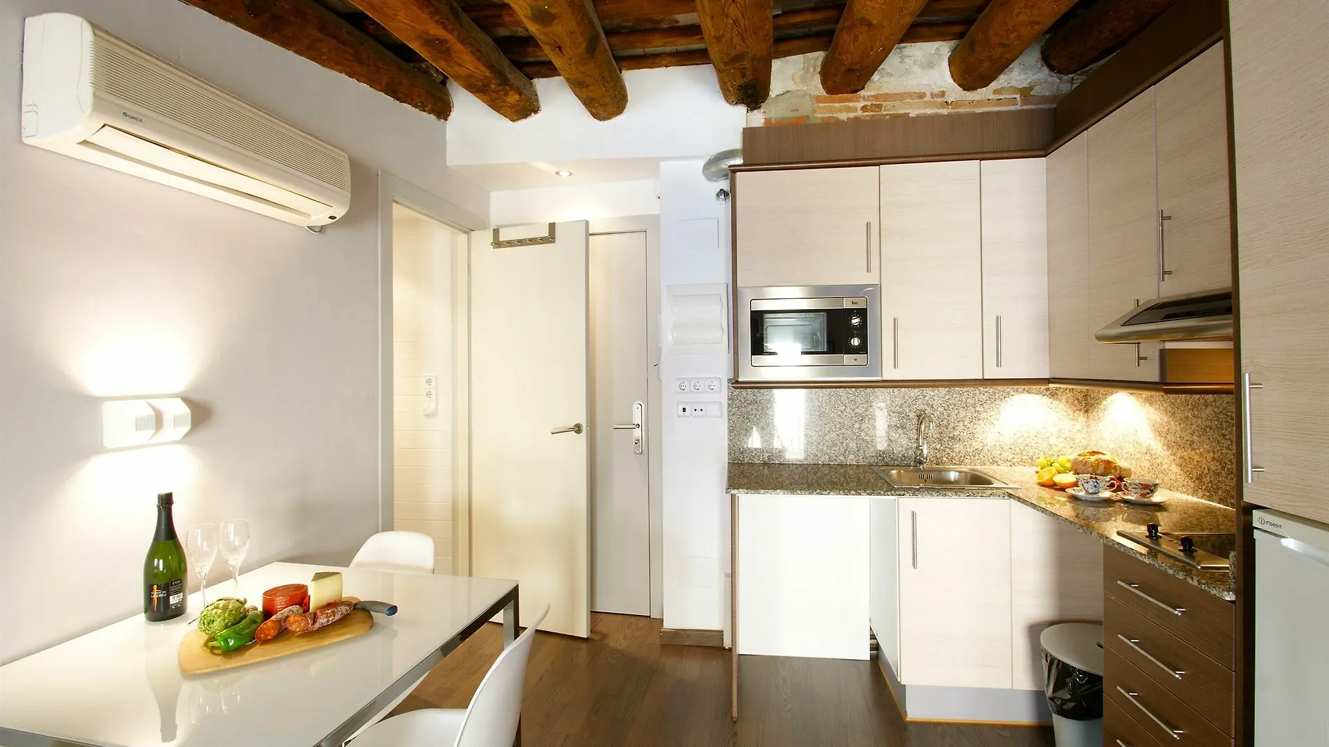 Borne Down Town Studios Barcelona Apartment